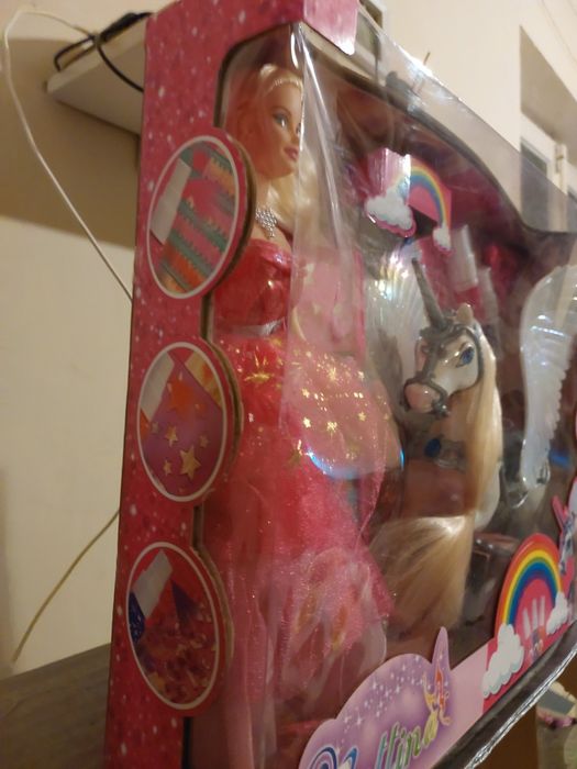 продам принцессу и пегаса + мэйк ап