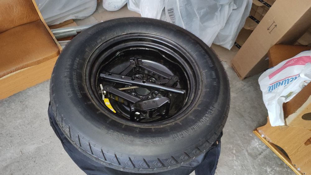 Оригінальна докатка Jeep Compass R16 5x114.3 Goodyear