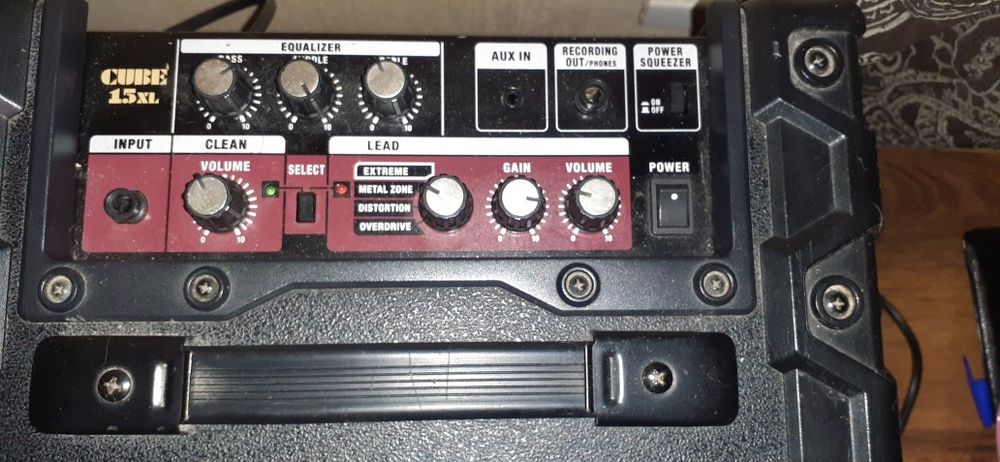 Электрогитара и комбик