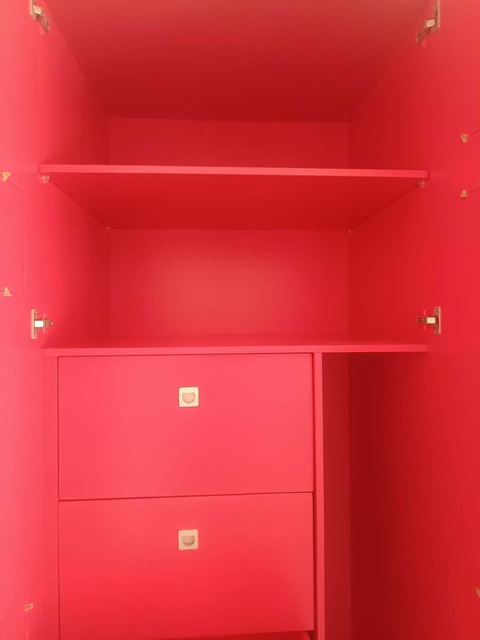 Móvel com gavetões