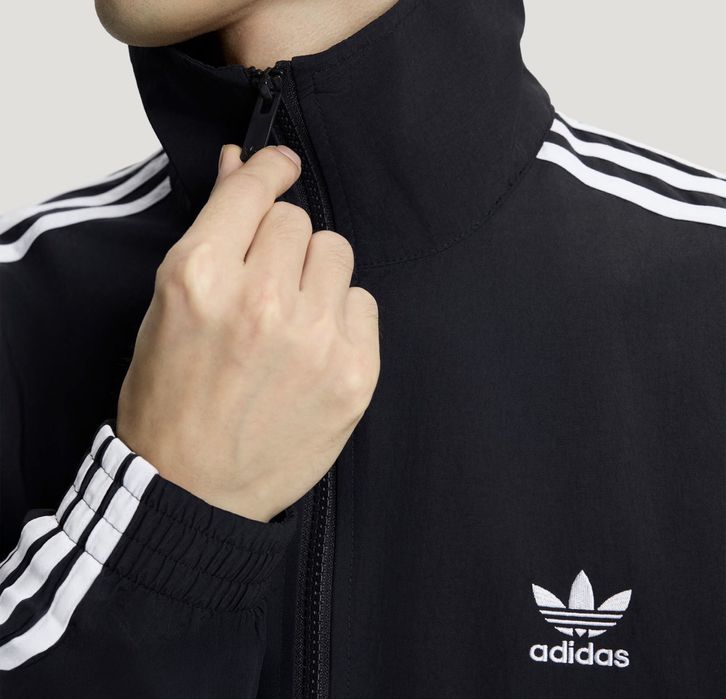 Куртка вітровка Adidas чоловіча жіноча з підкладом  S/M