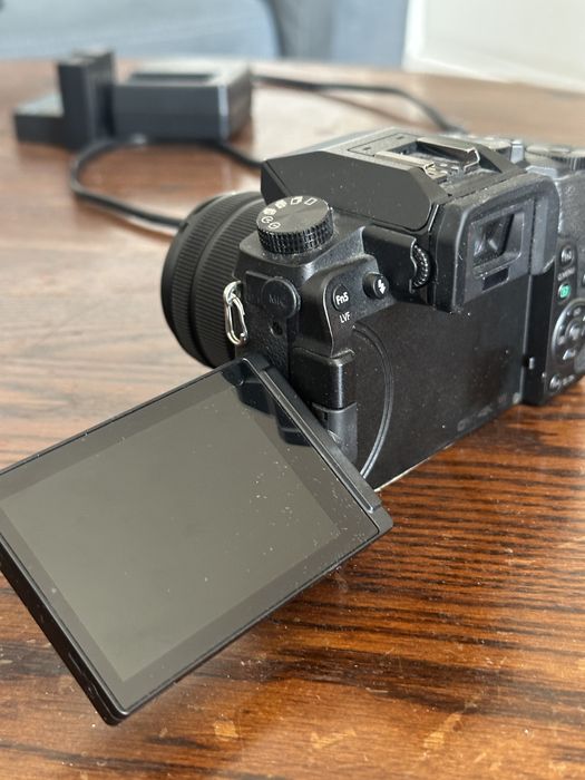 Aparat Lumix g7, stan bardzo dobry
