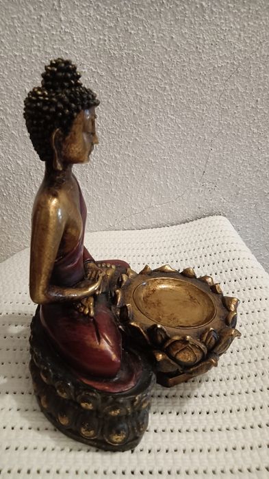 Castiçal Buda dourado