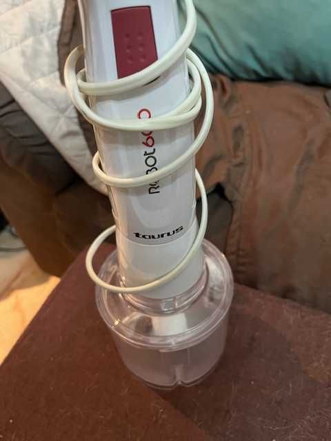 Aparelhos diversos - máquina de sumos, picadoura