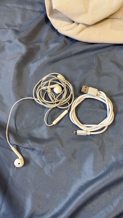 IPHONE XR - 64GB ( 7 capas+película)