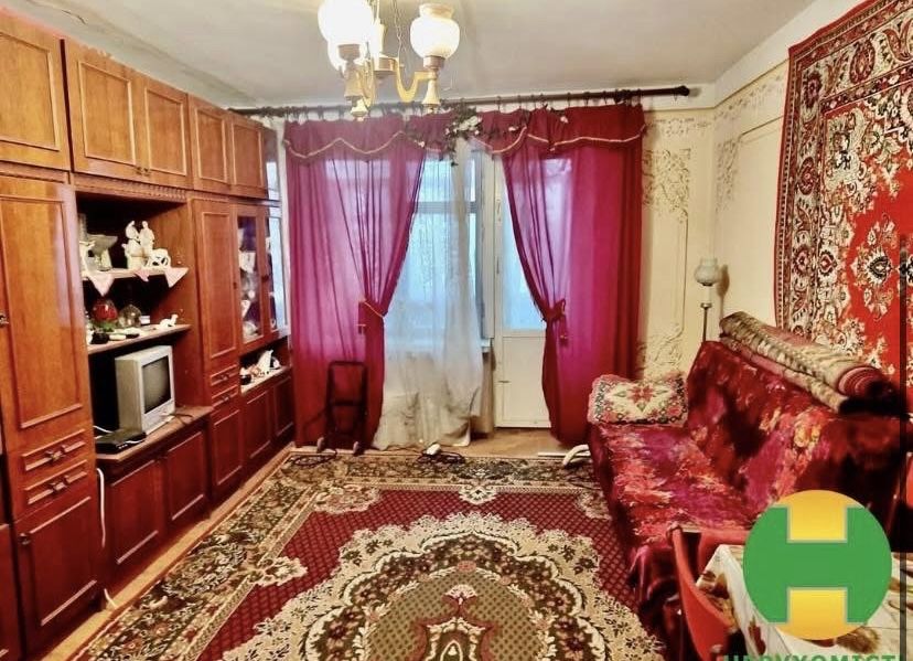 Продається 2-кімнатна квартира. Заводське