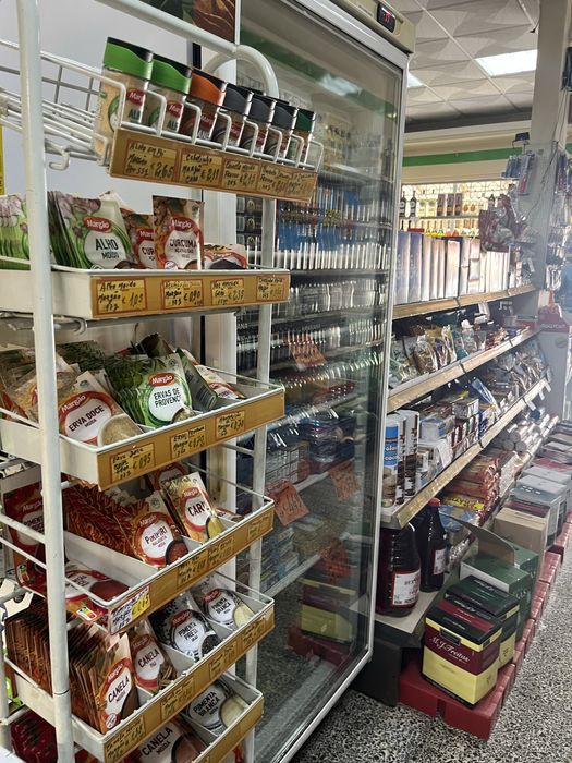 Mini mercado e frutaria