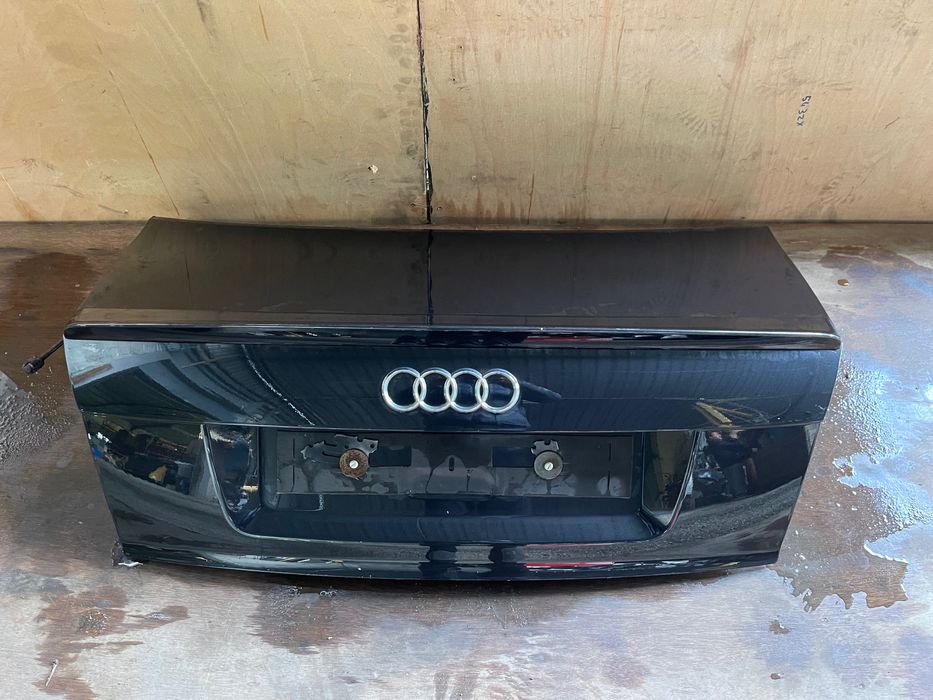 TAMPA DA MALA AUDI A4 B6 S-LINE