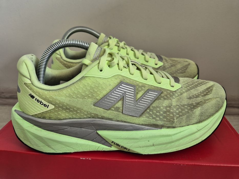 Buty męskie do biegania New Balance Rebel rozmiar 43.