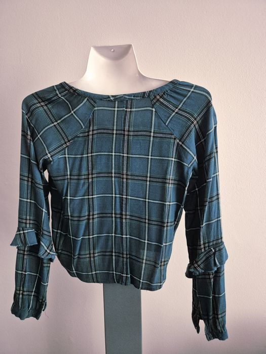 Blusa Crop Manga Comprida Bershka

Pouco uso, em muito bom estado
Tama