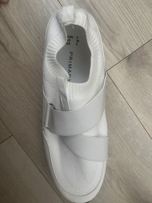 Літні кросівки Primark