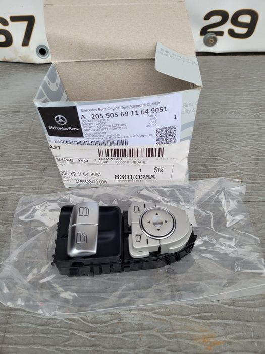 Кнопки управління склопідіймачами  C W205 / V W447 MERCEDES-BENZ