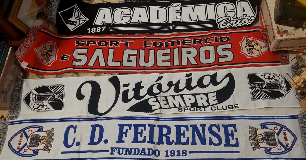 17  Cachecois de Futebol