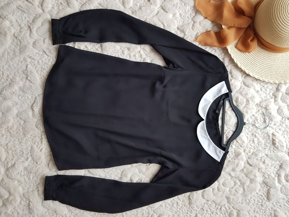 Mohito elegancka czarna bluzka XS szyfonowa z kołnierzykiem klasyczna basic smartcasual