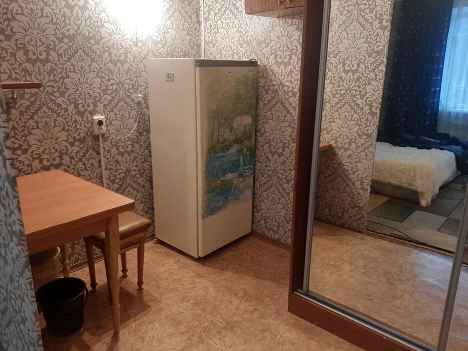 Продам кімнату в гуртожитку, центр м.Бориспіль.