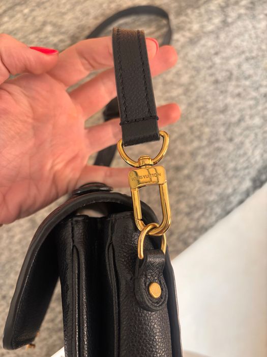 LV pochette metis