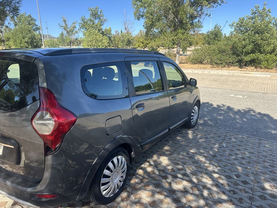 Dacia Loddy 7 lugares