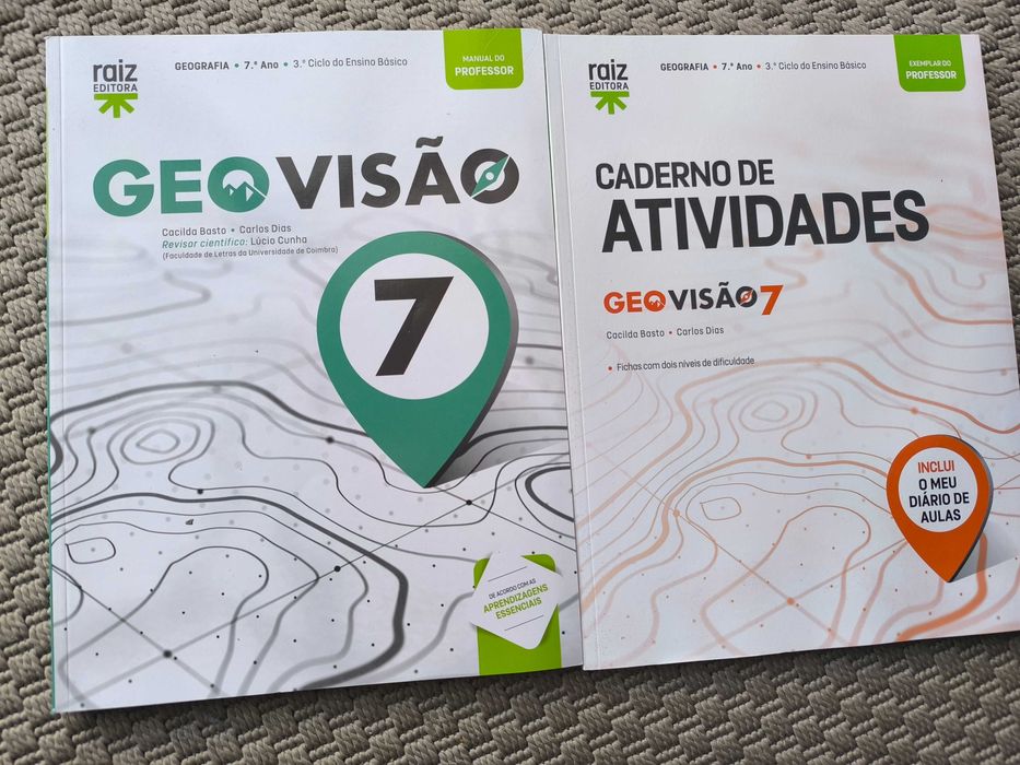 Livros escolares novos