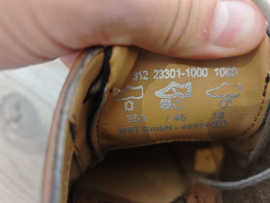 Buty bugatti stan bardzo dobry roz 43