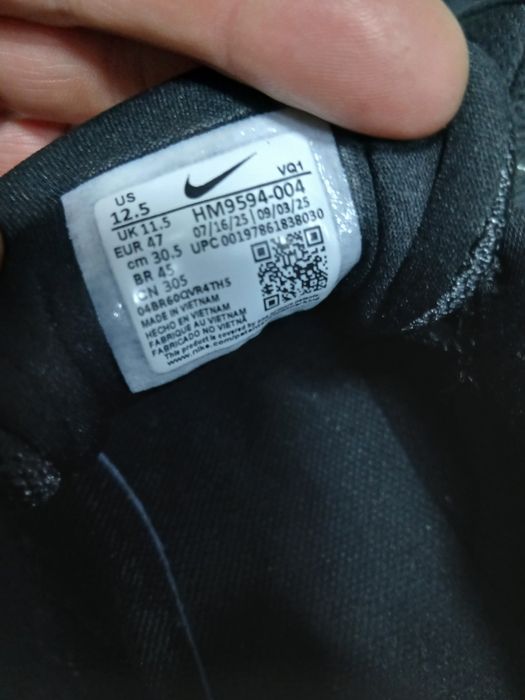 Чоловічі бігові кросівки Nike Run Defy HM9594-004.