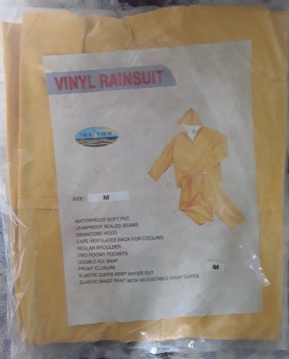 Рабочие комбинезоны.Влагозащитные костюмы р. М и XL. Новые. Импортные.