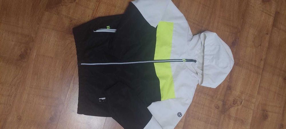 Chłopięca kurtka wiatrówka, rozm 158, Reserved