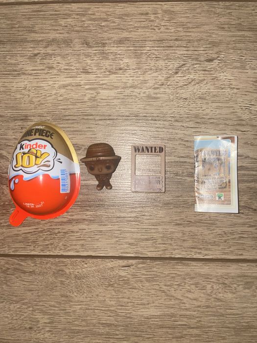 Kinder Joy фігурка Luffy wanted