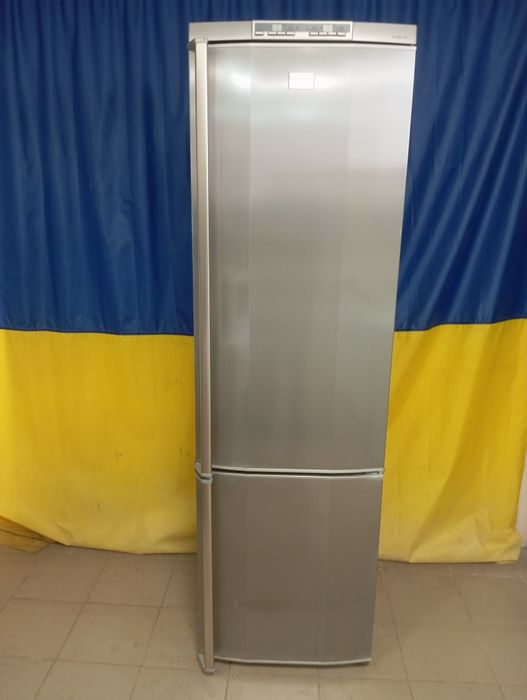 Холодильник AEG 2-х компрессорный S70408KG8