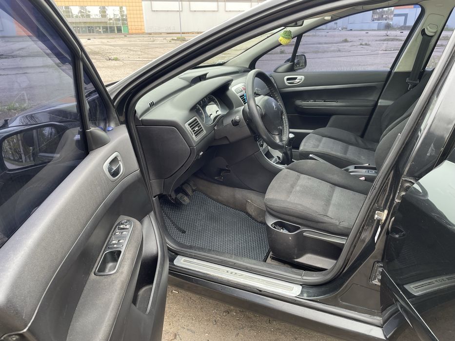 Продам Peugeot 307, 2002 рік, бензин/газ 2.0