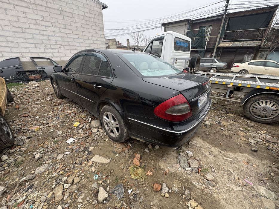 Продам Mercedes E class 2008 год