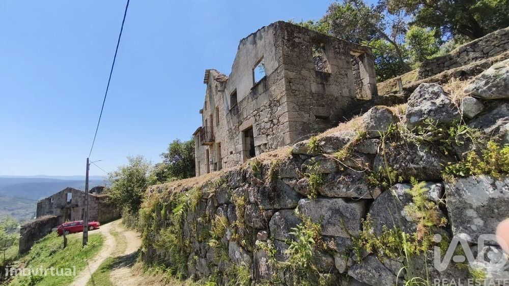 Terreno para construção em Santa Ovaia e Vila Pouca da Beira de 14960,
