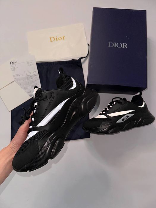 Dior b22.