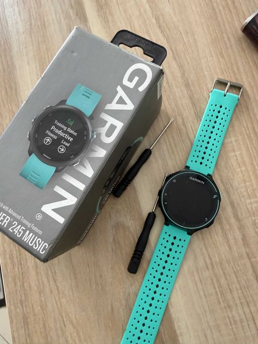 Garmin Forerunner 245 music