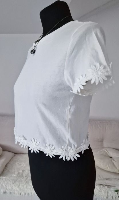 Bluzka biala,krótka"Topshop".