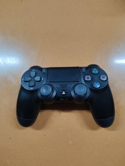 Comando PS4 original- bom estado