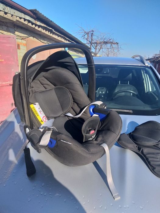 Дитяче автокрісло  до 13 кг
