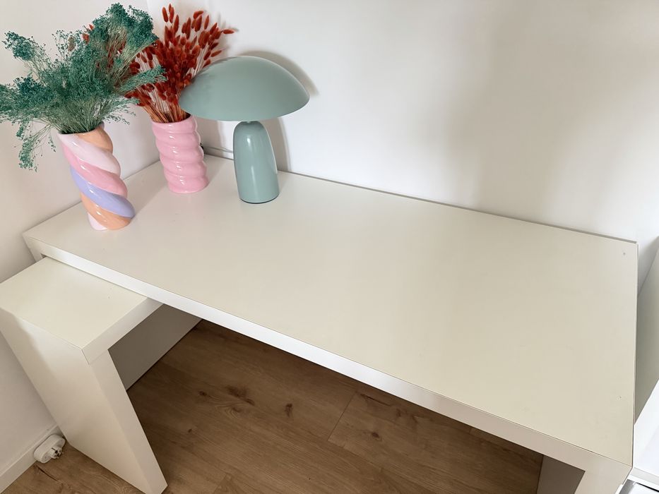 Secretária MALM c/ painel extraível IKEA