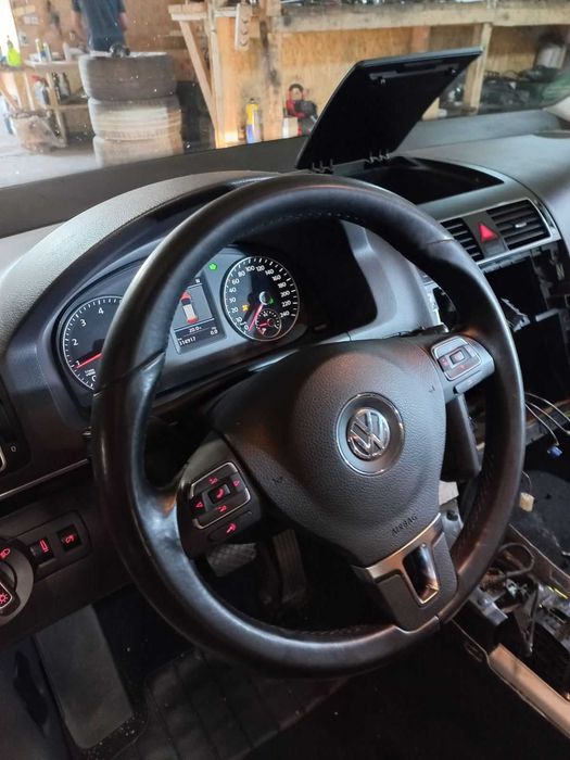 Разборка запчастини Фольксваген Туран Volkswagen Touran