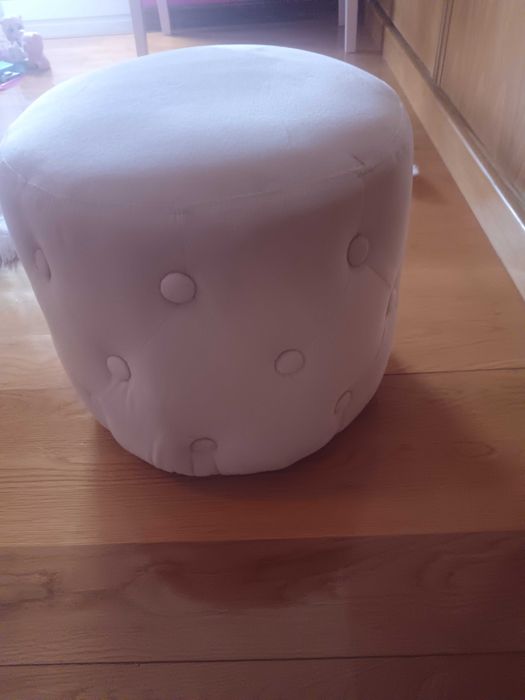 Tocador e puff de criança