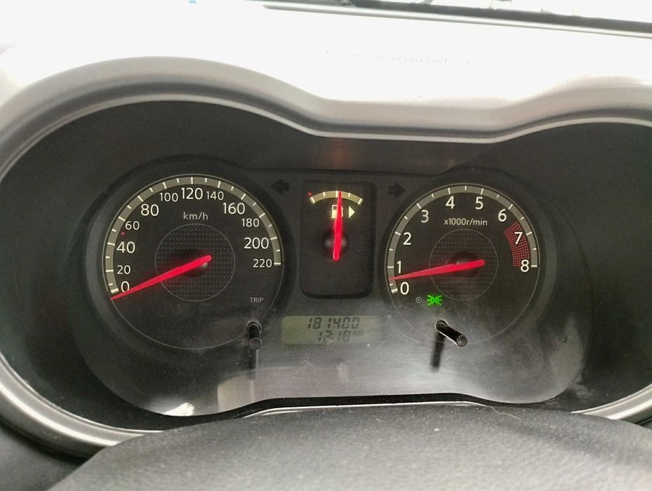 Nissan Note 1.6/автомат