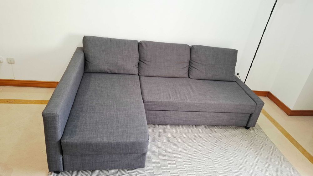 Sofá-cama IKEA FRIHETEN — estado praticamente novo