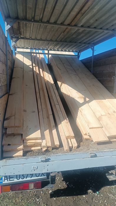 Продаються пиломатеріали та вироби з дерева