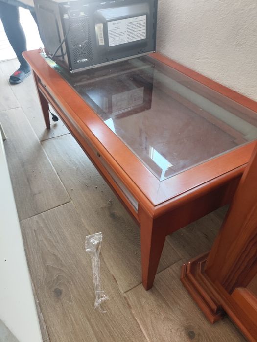 Mesa centro em carvalho