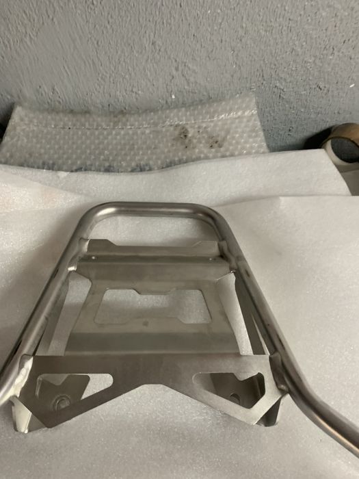 Vendo pecas ferros malas laterais Bmw f850 700..;;Bmw F