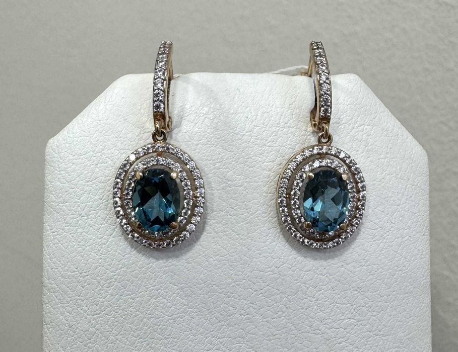 Золоті сережки з камінням