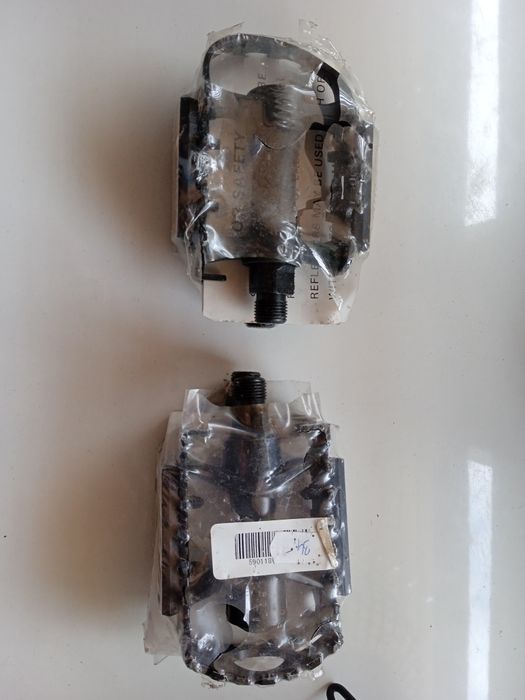 Pedały całe Alu MTB trekking Romet Kross