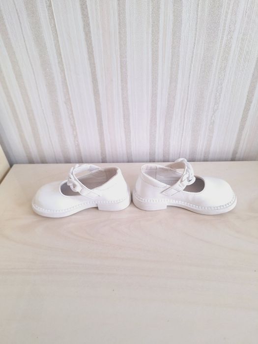 Білі туфлі 22   розміру