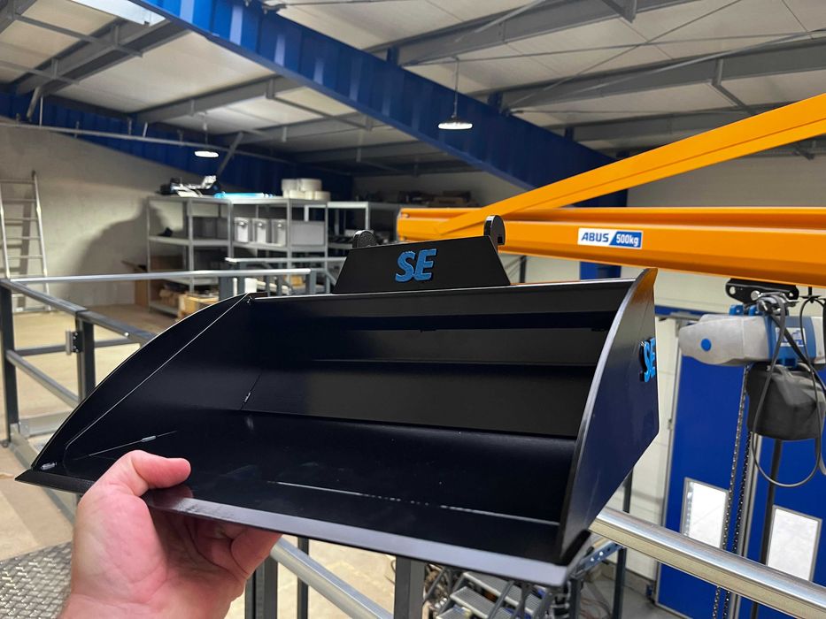 Łyżka Koparkowa Do Koparki Trójkątna Model Skala Na Buty Szufla 380mm