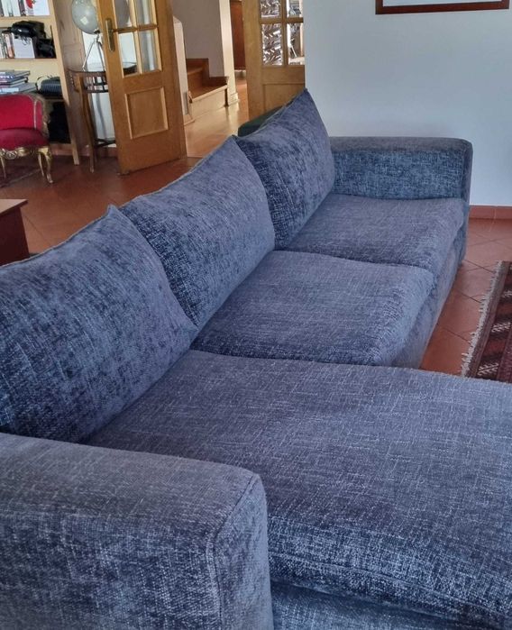 Sofá  c/Chaise Longue Reversível 3 lugares – Impecável