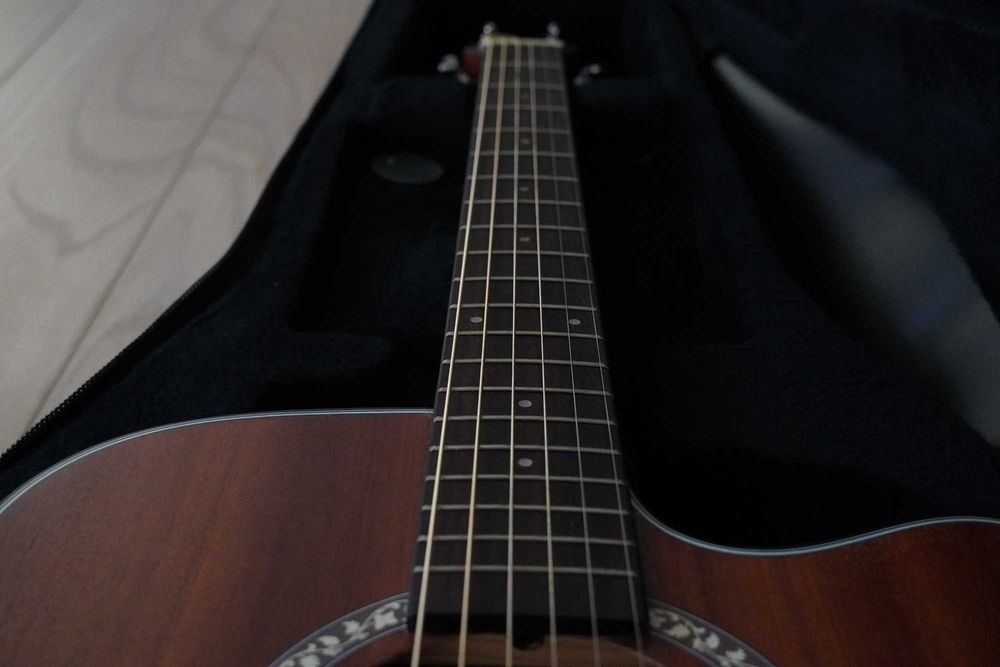 Gitara akustyczna + futerał